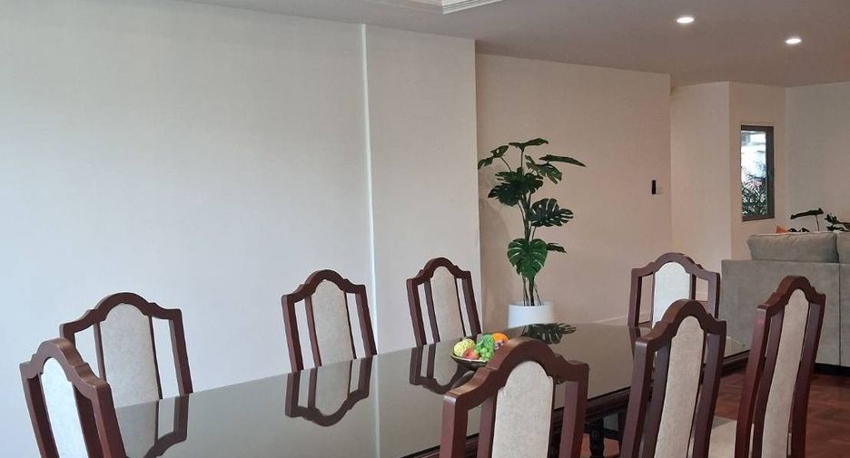 For rent 4 ベッドルーム condo in Khlong Toei, Bangkok