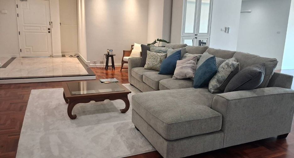 For rent 4 ベッドルーム condo in Khlong Toei, Bangkok