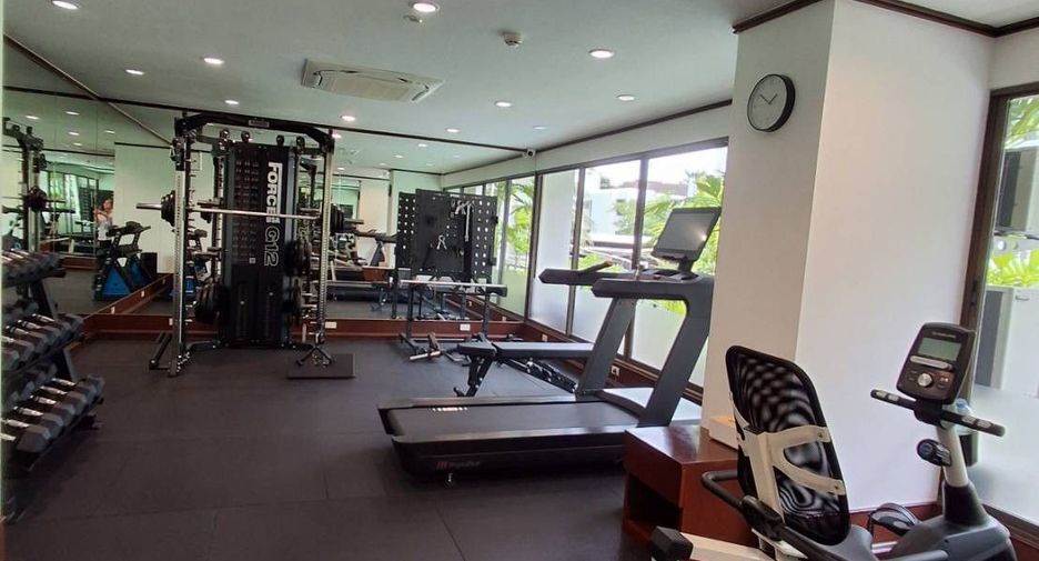 For rent 4 ベッドルーム condo in Khlong Toei, Bangkok