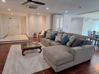 For rent 4 ベッドルーム condo in Khlong Toei, Bangkok
