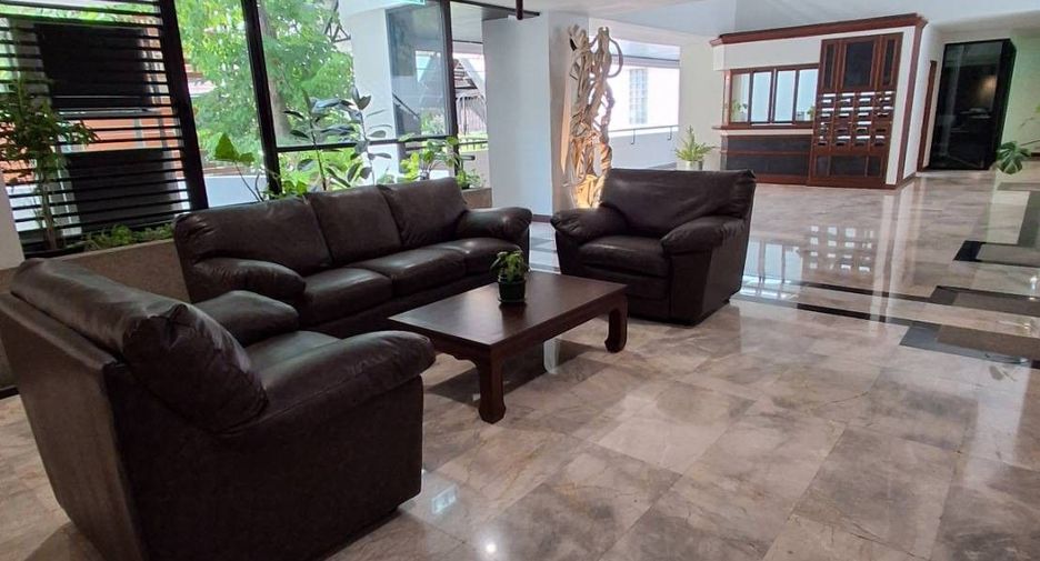 For rent 4 ベッドルーム condo in Khlong Toei, Bangkok