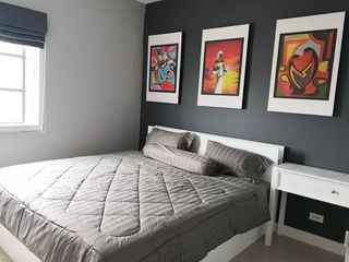 Condo en venta de 2 habitaciones en Huai Khwang, Bangkok