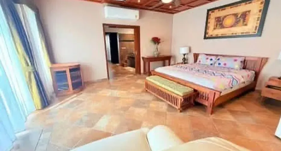 出租 4 卧室 别墅 在 Bang Lamung, Chon Buri