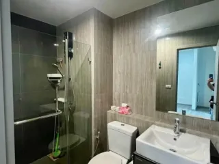 出售 1 卧室 公寓 在 Phasi Charoen, 曼谷