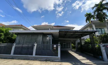 Casa en alquiler de 5 habitaciones en Phra Pradaeng, Samut Prakan