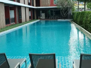 Condo en venta de 2 habitaciones en Khan Na Yao, Bangkok
