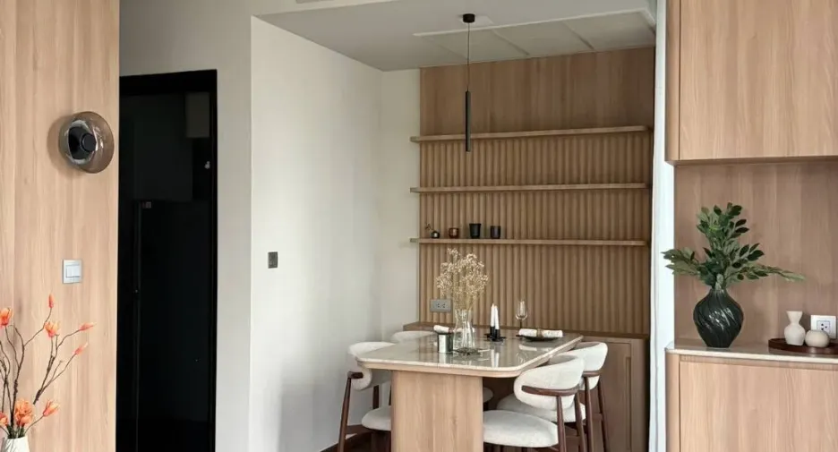For rent 2 bedrooms condo in Khlong Toei, Bangkok