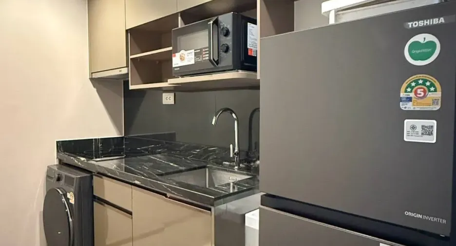 For rent 2 bedrooms condo in Khlong Toei, Bangkok