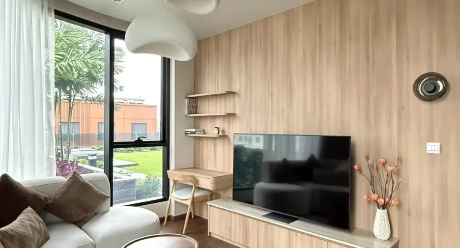 For rent 2 bedrooms condo in Khlong Toei, Bangkok