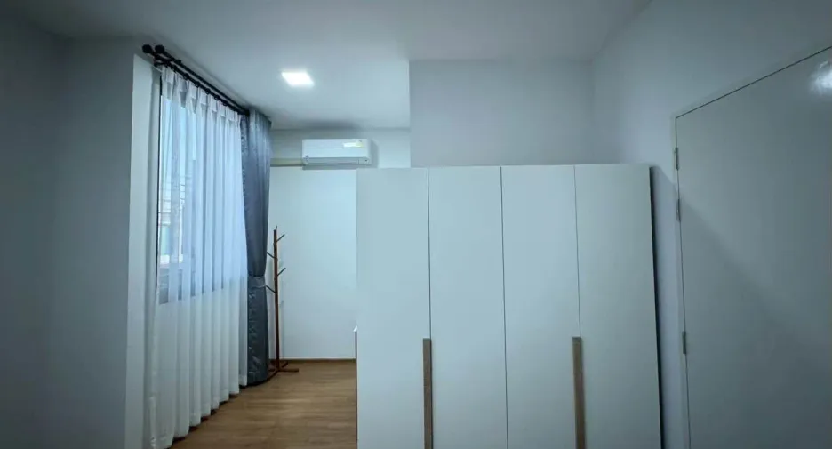 出租 3 卧室 独立屋 在 Bang Phli, Samut Prakan
