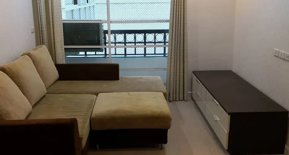 Condo en venta de 2 habitaciones en Huai Khwang, Bangkok