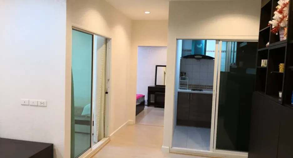 Condo en venta de 2 habitaciones en Huai Khwang, Bangkok