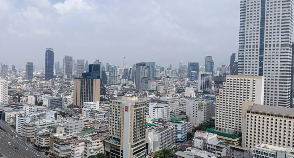 Condo en alquiler de 1 habitaciones en Bang Rak, Bangkok