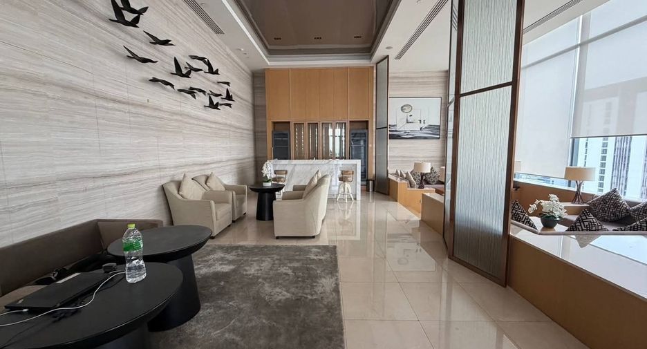 For rent 2 bedrooms condo in Watthana, Bangkok