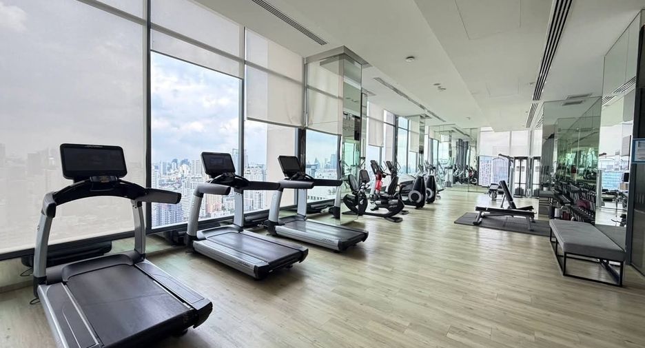 For rent 2 bedrooms condo in Watthana, Bangkok