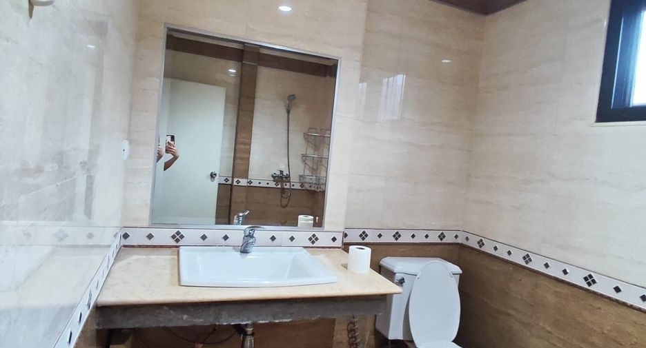 For rent 4 bedrooms house in Jomtien, Pattaya