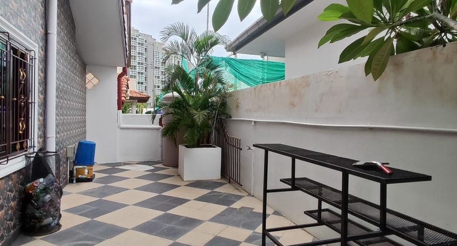 For rent 4 bedrooms house in Jomtien, Pattaya