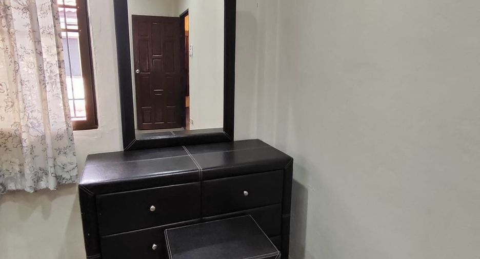 For rent 4 bedrooms house in Jomtien, Pattaya