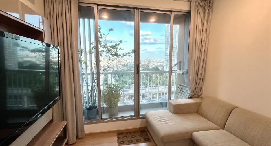 For sale 1 Beds condo in Phra Khanong, Bangkok
