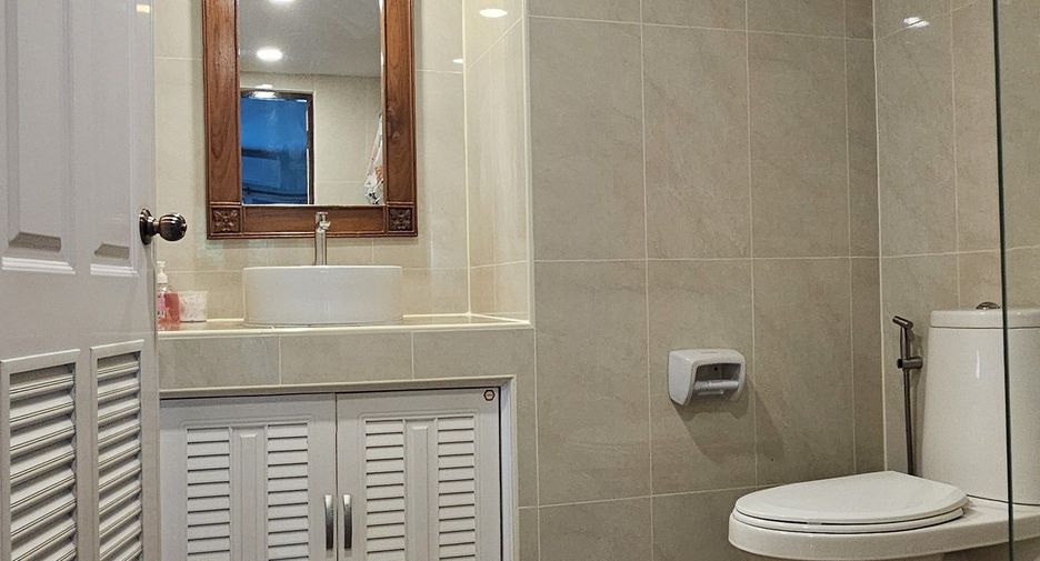 For rent 2 bedrooms condo in Mueang Chiang Mai, Chiang Mai