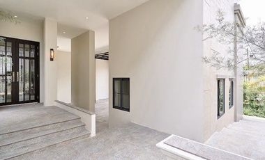 À vendre et à louer 4 chambres villa à Hang Dong, Chiang Mai