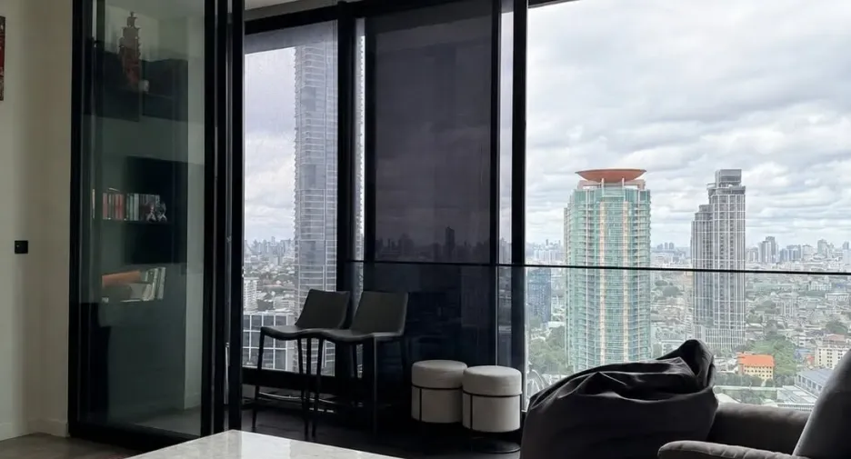 For sale 4 bedrooms condo in Khlong San, Bangkok