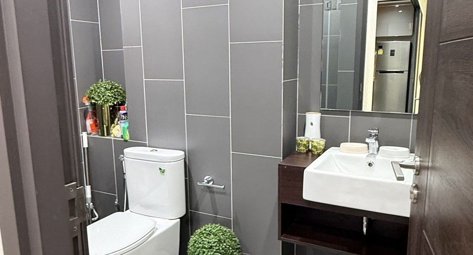For rent 2 ベッドルーム condo in Watthana, Bangkok
