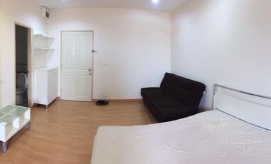 À vendre studio condo à Huai Khwang, Bangkok