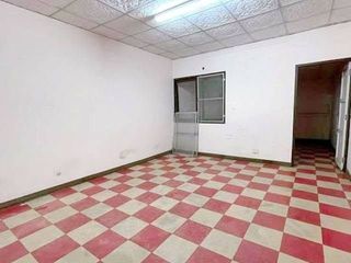 Gewerbefläche zur Miete mit 6 Zimmer in Phra Khanong, Bangkok