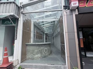 For rent 1 bed retail Space in Bang Rak, Bangkok