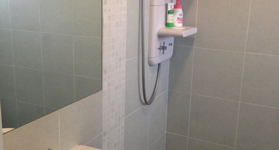 For rent 3 bedrooms townhouse in Nong Khaem, Bangkok