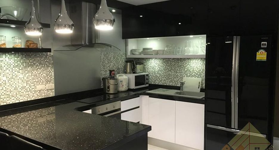 Condo en venta de 2 habitaciones en Bang Saray, Pattaya