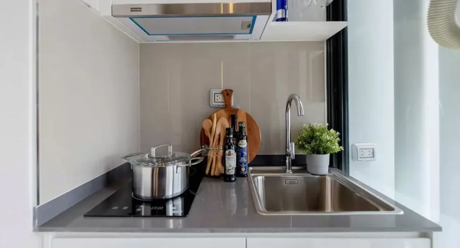 For sale 2 bedrooms condo in Bang Kapi, Bangkok