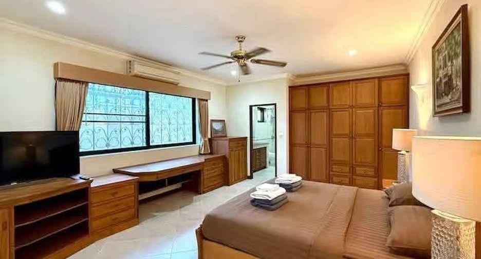Haus zur Miete mit 4 Zimmer in Bang Lamung, Chonburi