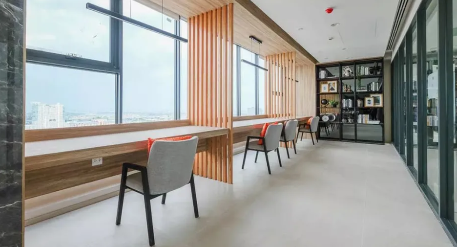 For sale 2 bedrooms condo in Bang Kapi, Bangkok