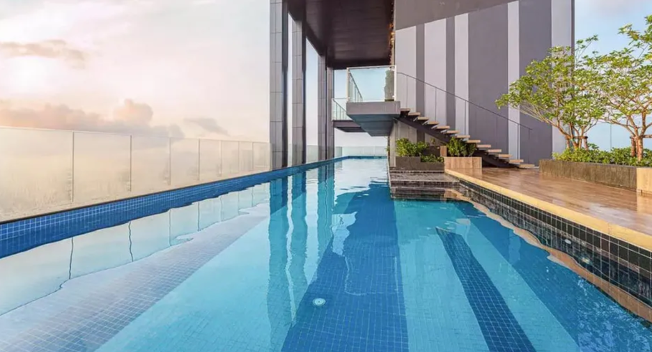 For sale 2 bedrooms condo in Bang Kapi, Bangkok