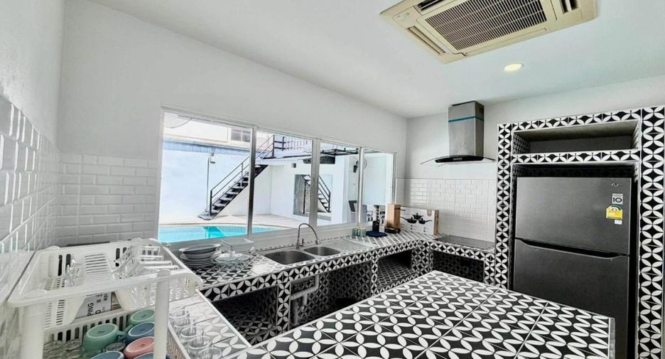 À louer 7 chambres maison à Bang Lamung, Chonburi