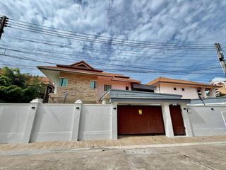 À louer 7 chambres maison à Bang Lamung, Chonburi