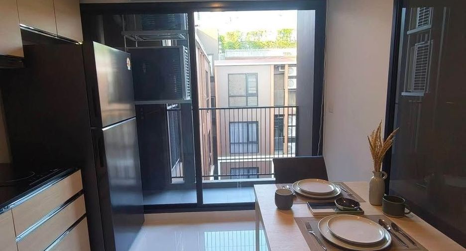 À louer 1 chambre condo à Yan Nawa, Bangkok
