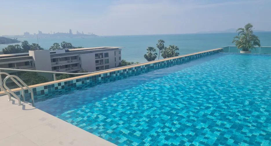出售 和 出租 2 卧室 公寓 在 Bang Lamung, Chon Buri