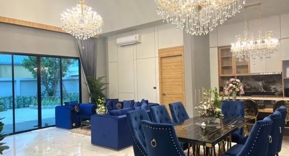 出租 4 卧室 别墅 在 Bang Lamung, Chon Buri