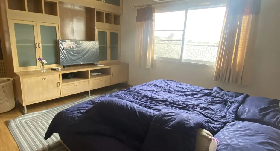 Reihenhaus zur Miete mit 4 Zimmer in Bang Khen, Bangkok