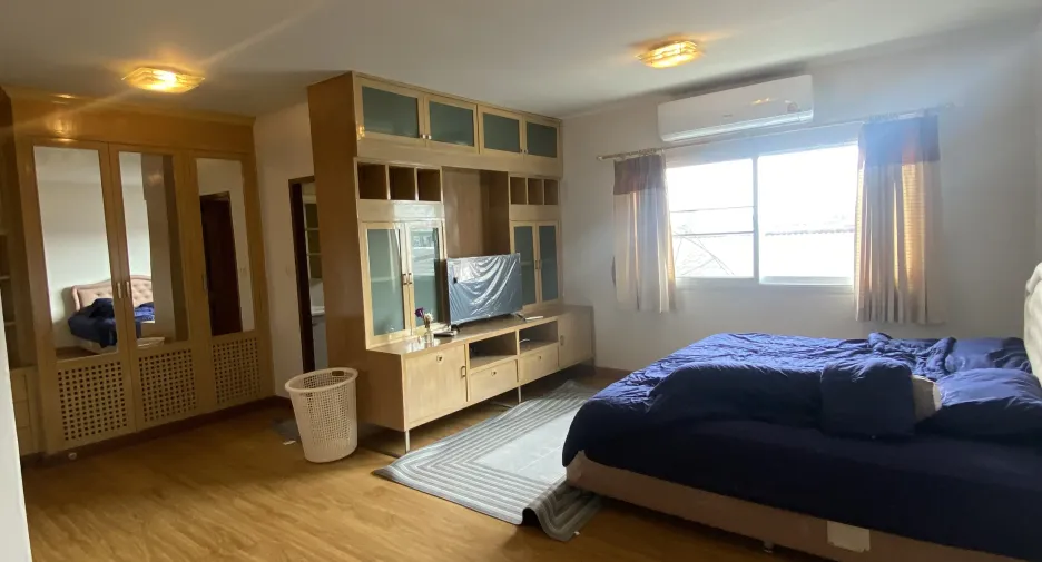 Reihenhaus zur Miete mit 4 Zimmer in Bang Khen, Bangkok
