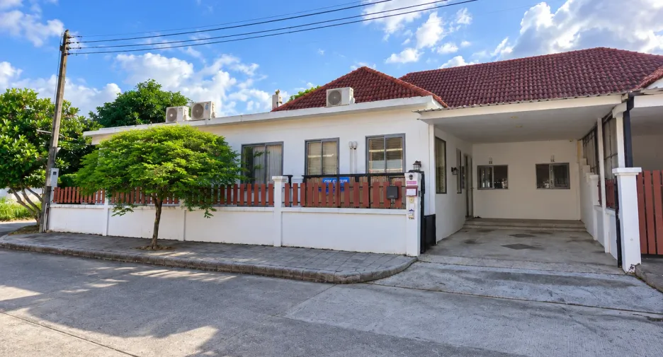 For sale 3 bedrooms house in Mueang Phuket, Phuket