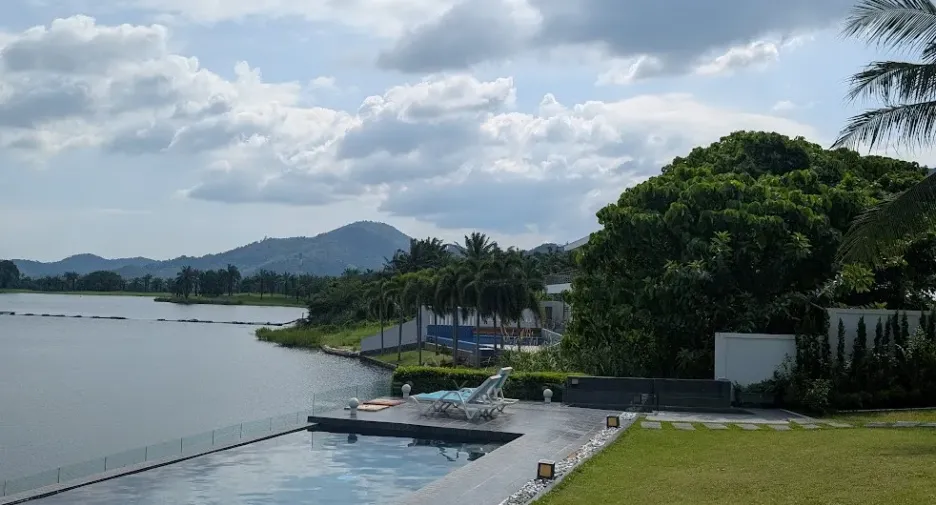 À vendre et à louer 4 chambres villa à Kathu, Phuket