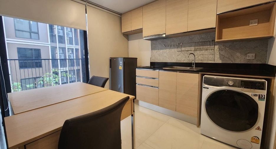 À louer 1 chambre condo à Yan Nawa, Bangkok