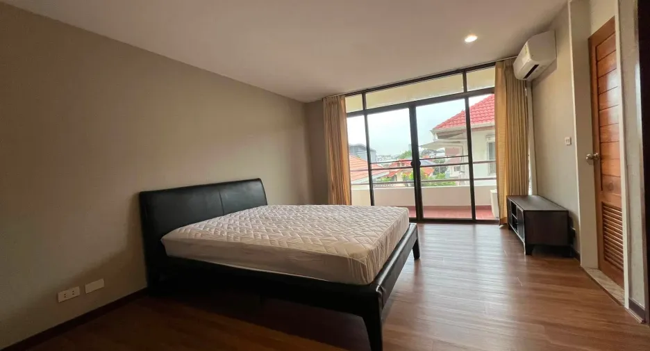 出售 和 出租 4 卧室 独立屋 在 Suan Luang, 曼谷