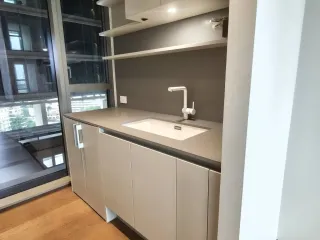 Condo en venta y en alquiler de 1 habitaciones en Bang Rak, Bangkok