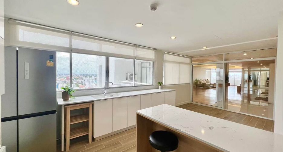 ขาย 4 ห้องนอน คอนโด ใน วัฒนา, กรุงเทพฯ