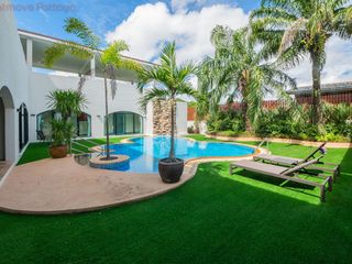 Casa en alquiler de 6 habitaciones en Bang Lamung, Chonburi